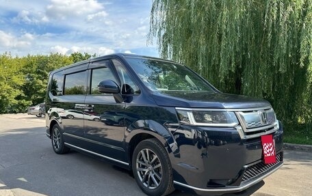 Honda Stepwgn, 2022 год, 2 800 000 рублей, 22 фотография