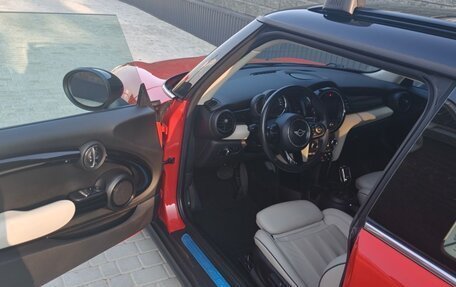 MINI Hatch, 2018 год, 2 700 000 рублей, 4 фотография