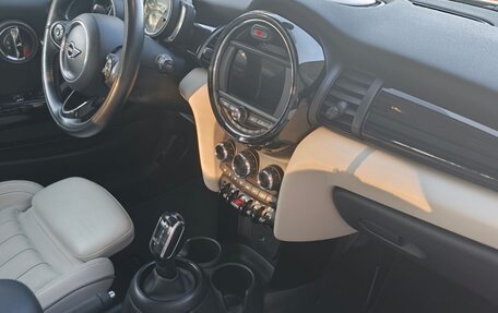 MINI Hatch, 2018 год, 2 700 000 рублей, 20 фотография