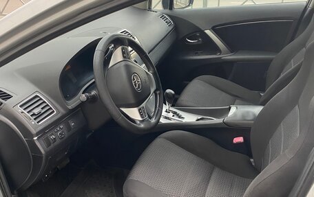 Toyota Avensis III рестайлинг, 2011 год, 1 100 000 рублей, 6 фотография