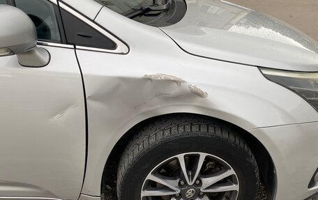 Toyota Avensis III рестайлинг, 2011 год, 1 100 000 рублей, 10 фотография