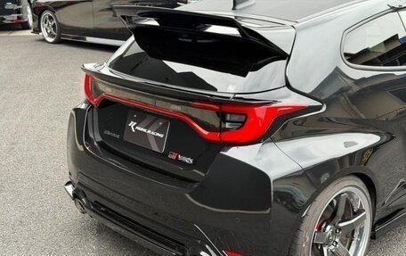 Toyota Yaris, 2025 год, 4 300 000 рублей, 10 фотография