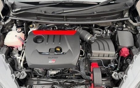 Toyota Yaris, 2025 год, 4 300 000 рублей, 12 фотография