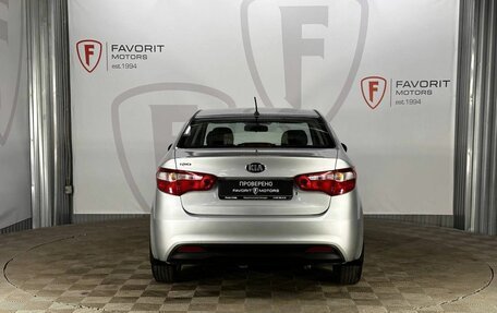 KIA Rio III рестайлинг, 2013 год, 900 000 рублей, 3 фотография