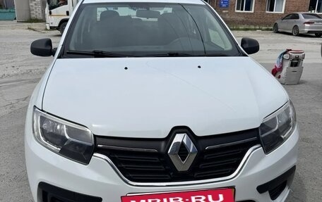 Renault Logan II, 2019 год, 590 000 рублей, 1 фотография
