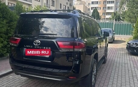 Toyota Land Cruiser, 2023 год, 20 000 000 рублей, 10 фотография