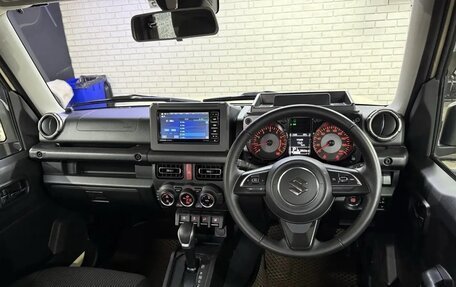 Suzuki Jimny, 2022 год, 2 500 000 рублей, 18 фотография