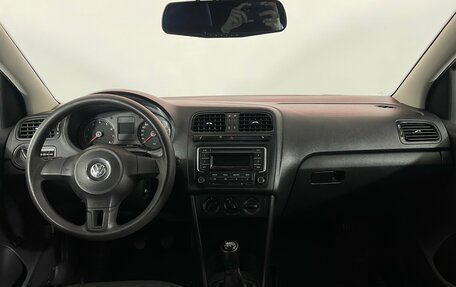 Volkswagen Polo VI (EU Market), 2013 год, 715 000 рублей, 11 фотография