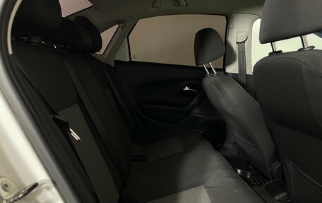 Volkswagen Polo VI (EU Market), 2013 год, 715 000 рублей, 23 фотография
