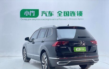 Volkswagen Tiguan II, 2023 год, 2 550 005 рублей, 10 фотография