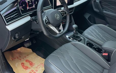 Volkswagen Tiguan II, 2023 год, 2 550 005 рублей, 16 фотография