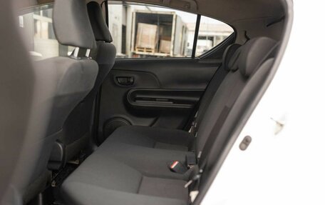 Toyota Aqua I, 2018 год, 1 015 000 рублей, 18 фотография