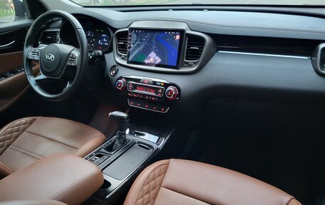 KIA Sorento III Prime рестайлинг, 2019 год, 3 000 000 рублей, 18 фотография