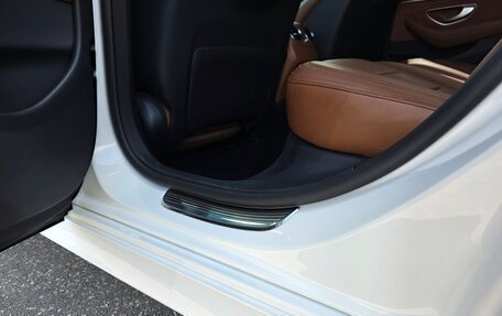 Mercedes-Benz E-Класс, 2020 год, 4 600 000 рублей, 23 фотография