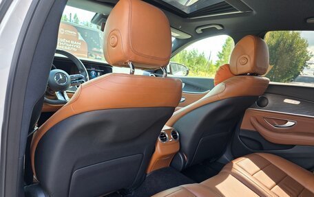 Mercedes-Benz E-Класс, 2020 год, 4 600 000 рублей, 25 фотография
