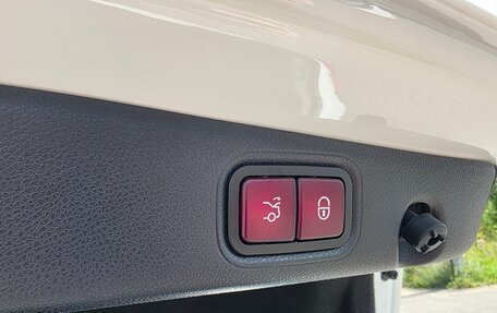 Mercedes-Benz E-Класс, 2020 год, 4 600 000 рублей, 34 фотография