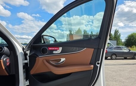 Mercedes-Benz E-Класс, 2020 год, 4 600 000 рублей, 30 фотография