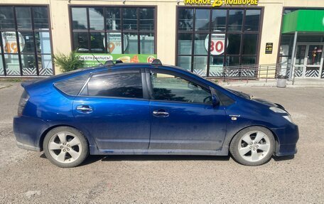 Toyota Prius, 2005 год, 650 000 рублей, 2 фотография