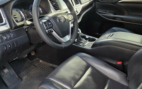 Toyota Highlander III, 2014 год, 3 350 000 рублей, 9 фотография