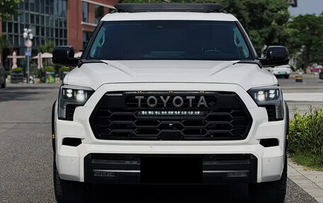 Toyota Sequoia, 2023 год, 11 500 000 рублей, 2 фотография