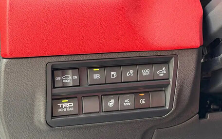 Toyota Sequoia, 2023 год, 11 500 000 рублей, 22 фотография