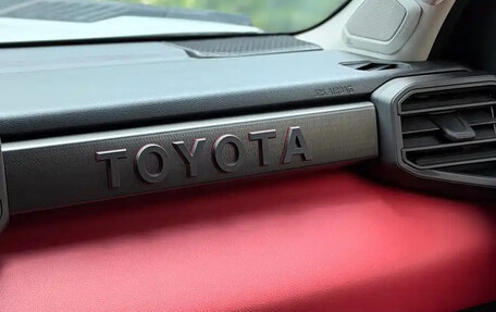 Toyota Sequoia, 2023 год, 11 500 000 рублей, 26 фотография