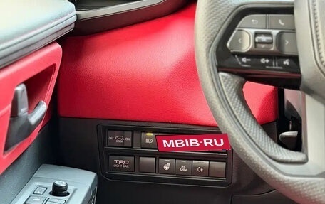 Toyota Sequoia, 2023 год, 11 500 000 рублей, 16 фотография