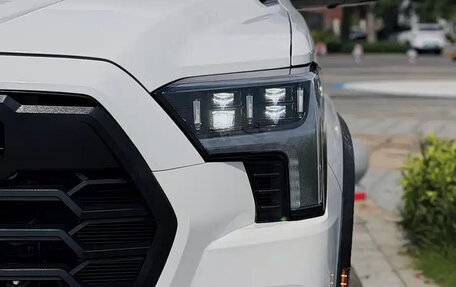 Toyota Sequoia, 2023 год, 11 500 000 рублей, 33 фотография