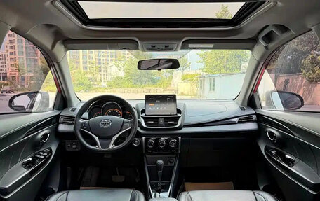 Toyota Yaris, 2023 год, 1 250 000 рублей, 5 фотография