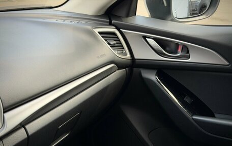 Mazda 3, 2017 год, 1 550 000 рублей, 20 фотография