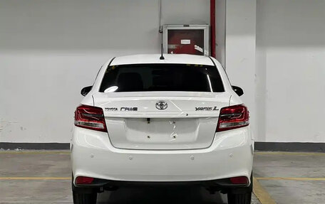 Toyota Yaris, 2022 год, 1 055 000 рублей, 6 фотография