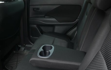 Mitsubishi Outlander III рестайлинг 3, 2017 год, 1 838 000 рублей, 8 фотография