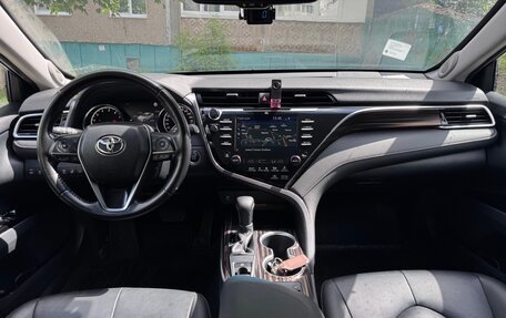 Toyota Camry, 2020 год, 2 950 000 рублей, 12 фотография