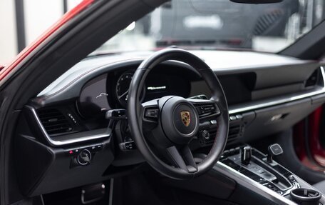 Porsche 911, 2022 год, 13 200 000 рублей, 23 фотография