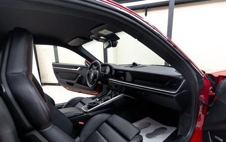 Porsche 911, 2022 год, 13 200 000 рублей, 36 фотография