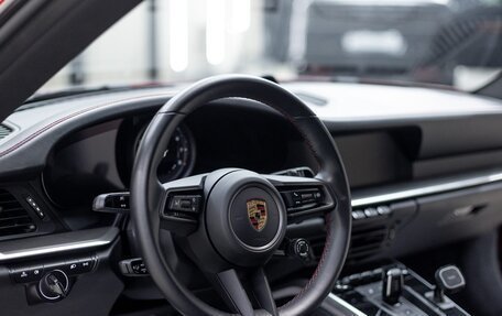 Porsche 911, 2022 год, 13 200 000 рублей, 29 фотография
