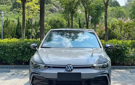 Volkswagen Golf VIII, 2023 год, 1 750 000 рублей, 2 фотография