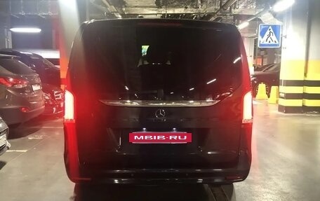 Mercedes-Benz V-Класс, 2022 год, 5 550 000 рублей, 6 фотография