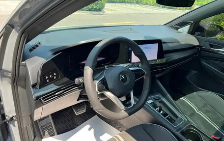 Volkswagen Golf VIII, 2023 год, 1 750 000 рублей, 9 фотография