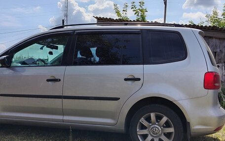 Volkswagen Touran III, 2013 год, 1 550 000 рублей, 1 фотография