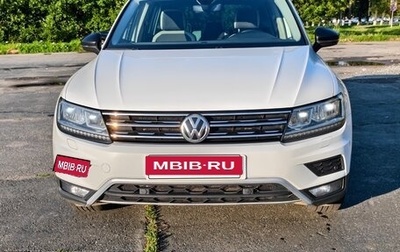 Volkswagen Tiguan II, 2019 год, 2 500 000 рублей, 1 фотография