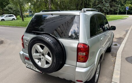 Toyota RAV4, 2004 год, 650 000 рублей, 3 фотография