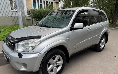 Toyota RAV4, 2004 год, 650 000 рублей, 4 фотография