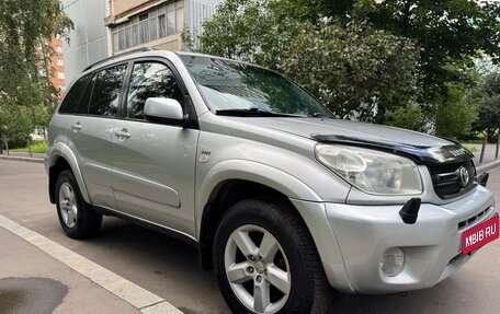 Toyota RAV4, 2004 год, 650 000 рублей, 12 фотография