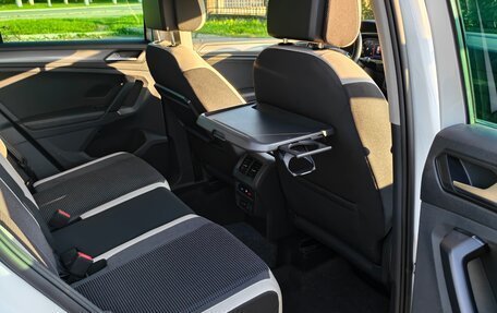 Volkswagen Tiguan II, 2019 год, 2 500 000 рублей, 7 фотография
