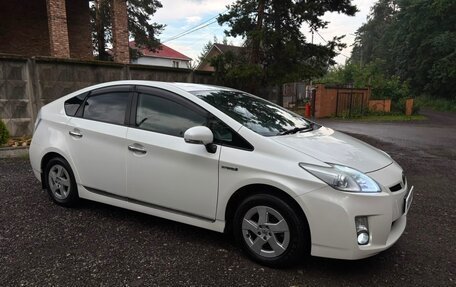Toyota Prius, 2011 год, 1 110 000 рублей, 2 фотография