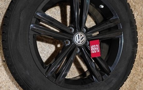 Volkswagen Tiguan II, 2019 год, 2 500 000 рублей, 8 фотография