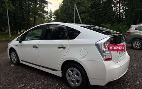 Toyota Prius, 2011 год, 1 110 000 рублей, 9 фотография