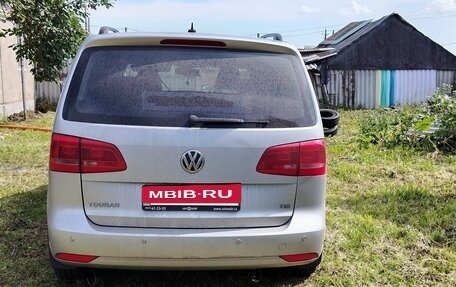Volkswagen Touran III, 2013 год, 1 550 000 рублей, 3 фотография