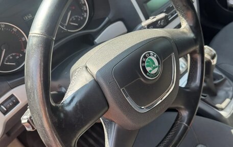 Skoda Octavia, 2011 год, 800 000 рублей, 8 фотография